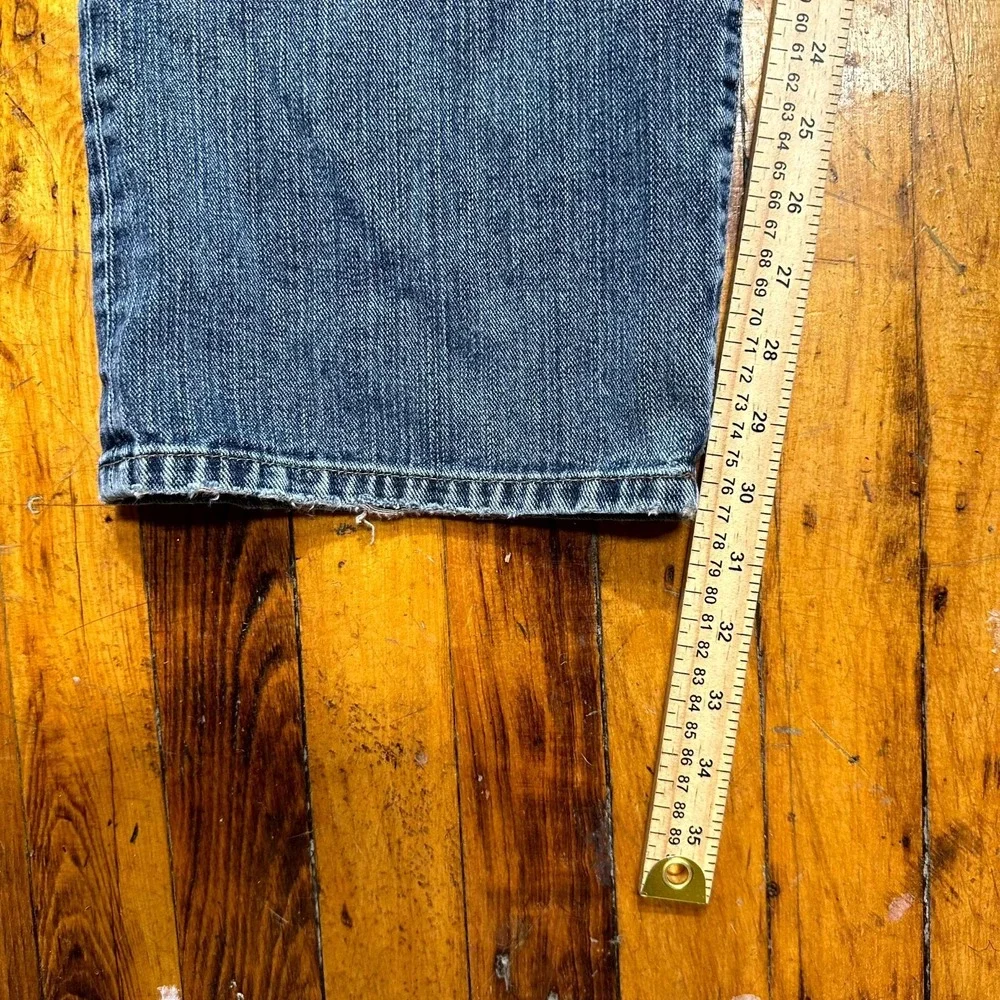 Eddie Bauer Jeans Men's 36x32 Blue Denim Regular Fit Straight Leg Medium Wash